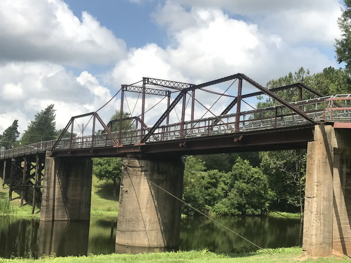 Sarto Old Iron Bridge