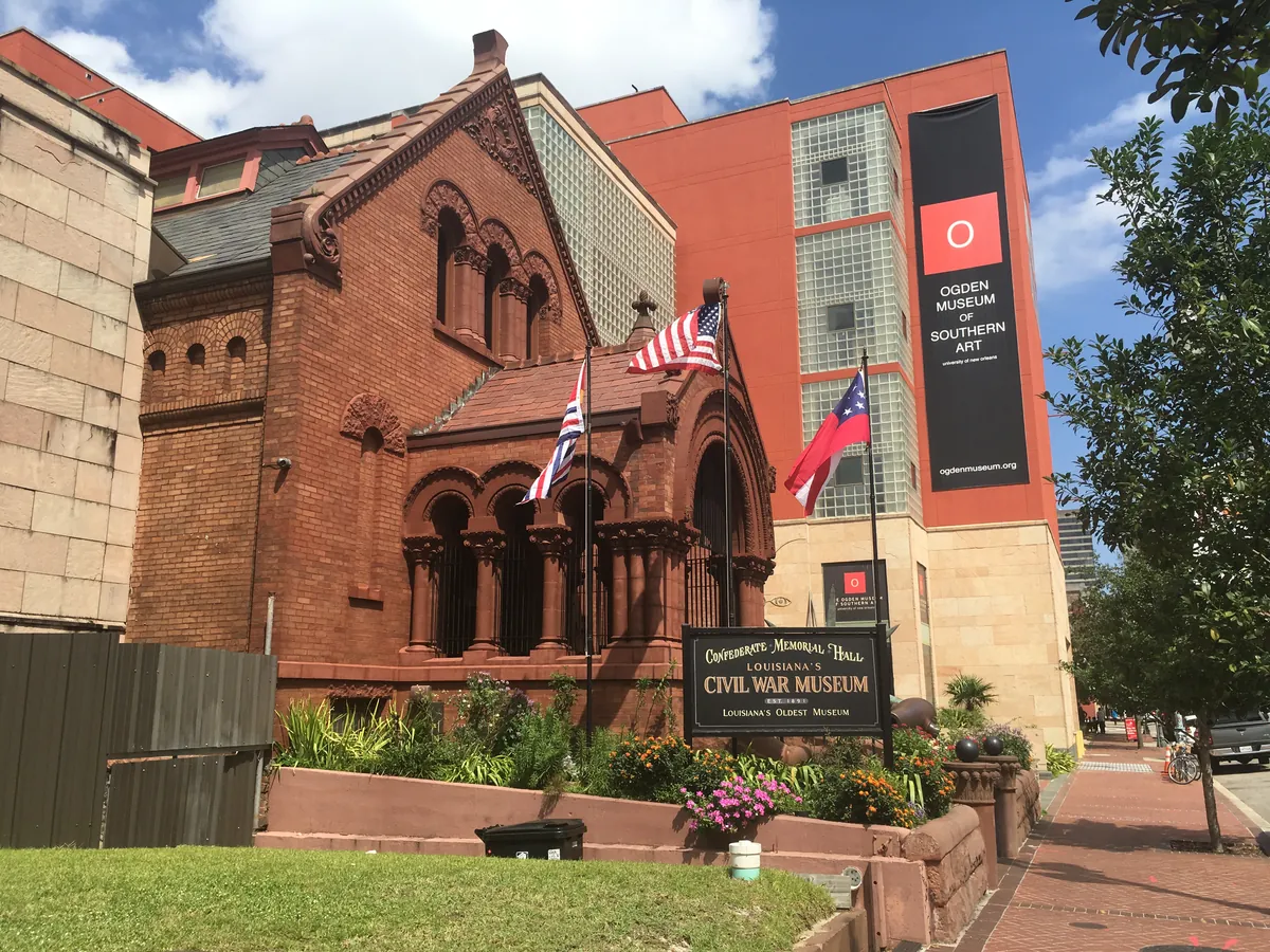 Confederate Memorial Hall / WWII Museum Block