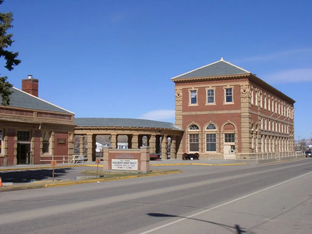 Livingston Historic District