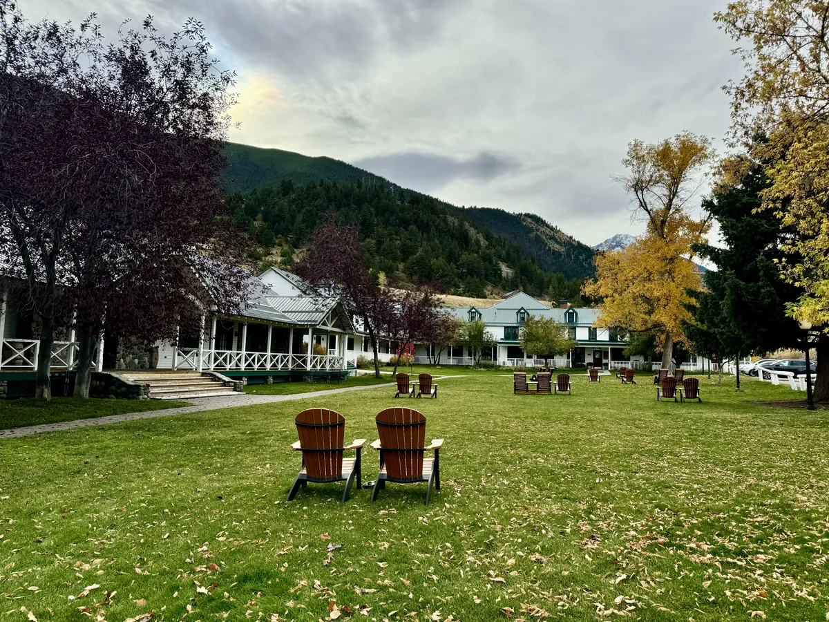 Chico Hot Springs Resort
