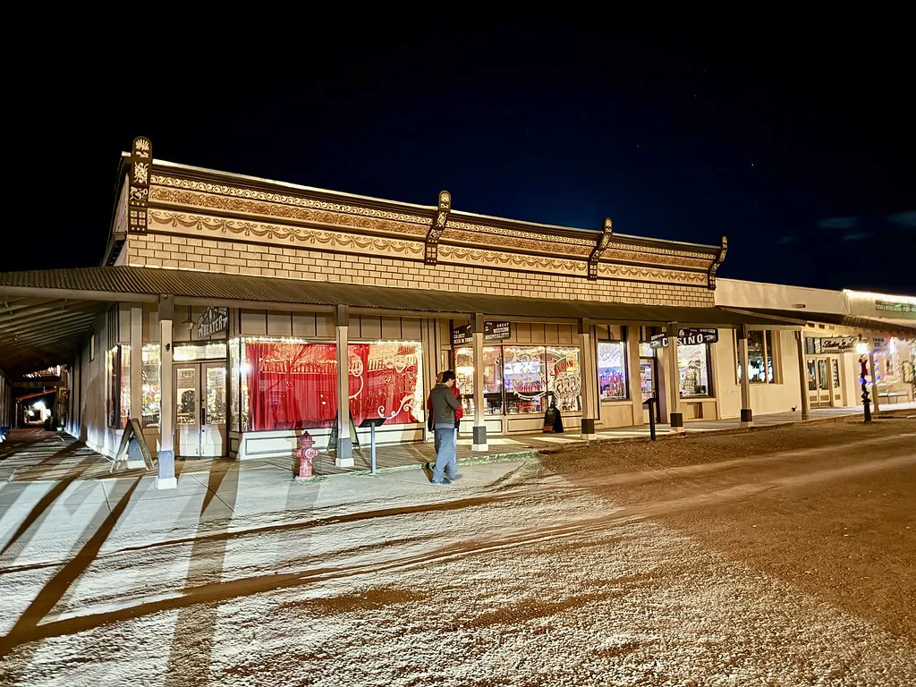 Oriental Saloon