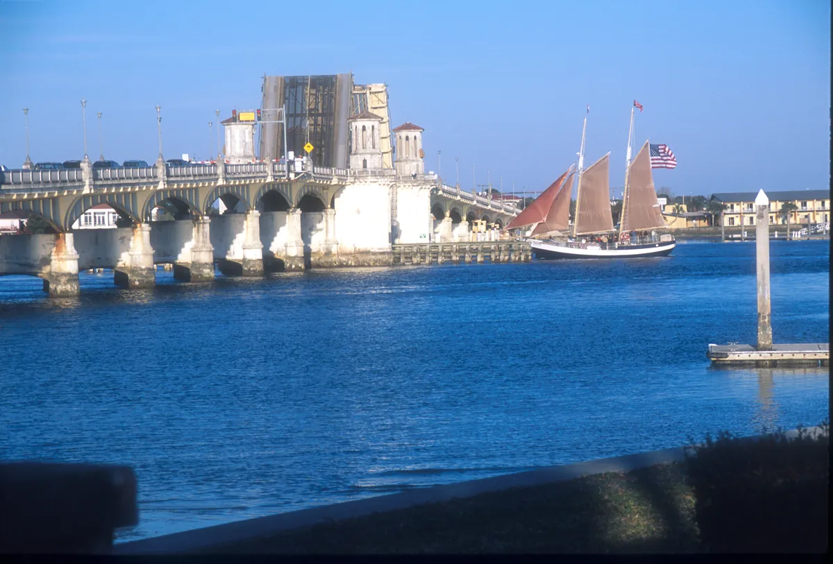 Bridge of Lions — historical photo