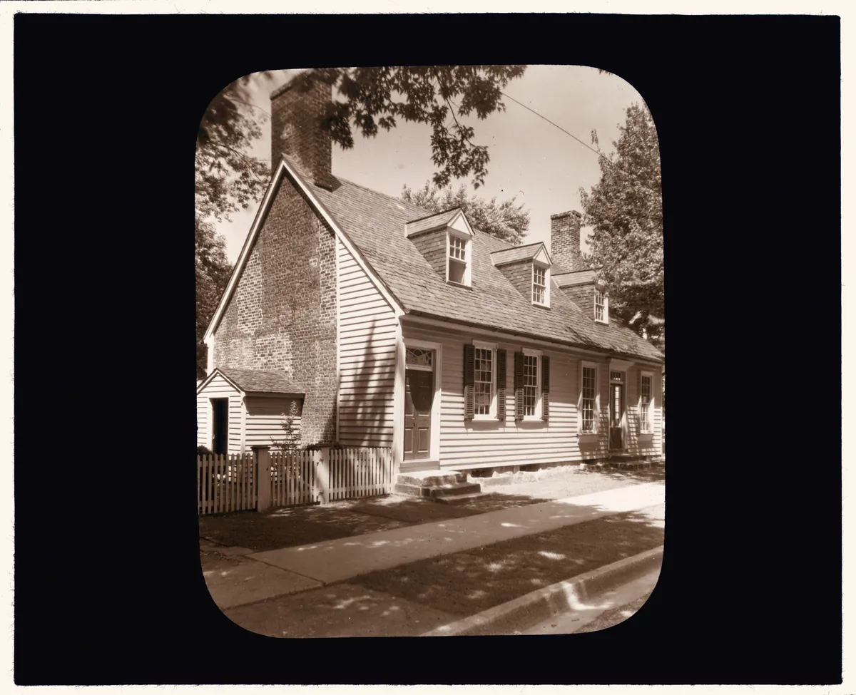 Hugh Mercer Apothecary Shop