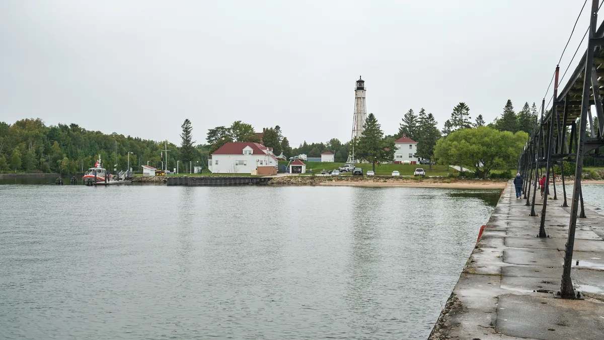 Sturgeon Bay Canal Station (Coast Guard)