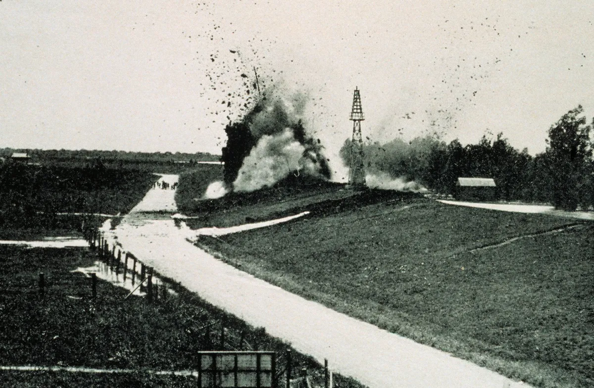 Caernarvon Levee Breach Site — 1927