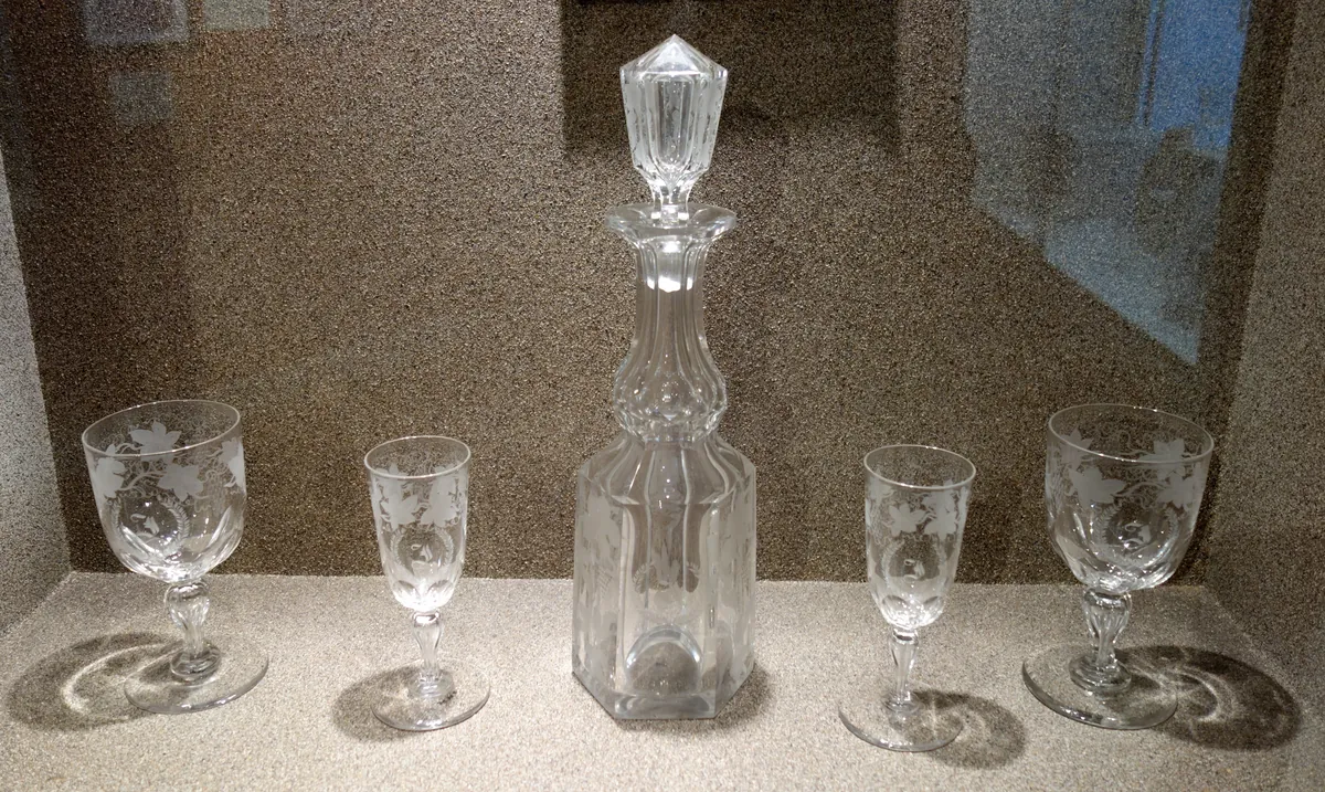 Sandwich Glass Museum — historical photo
