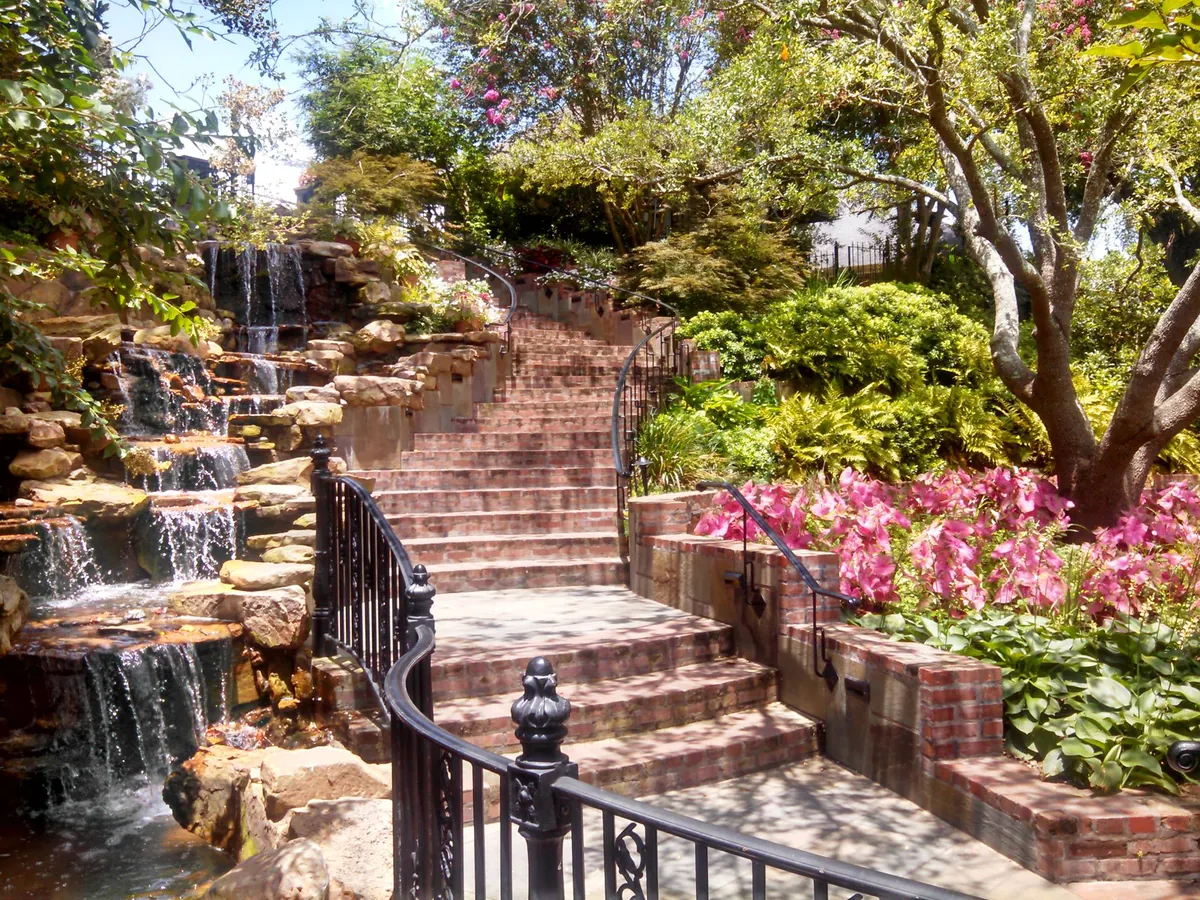 Beau Jardin
