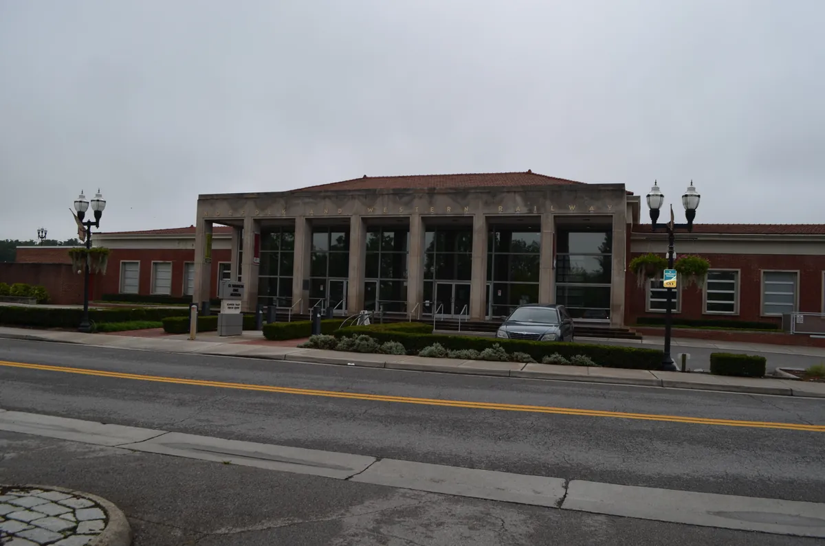 Railroad City — How the N&W Built Roanoke