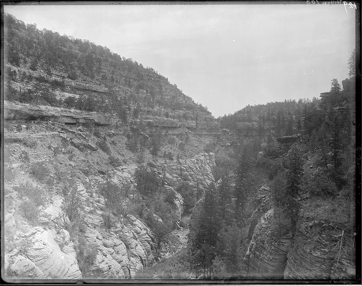 Walnut Canyon National Monument — historical photo