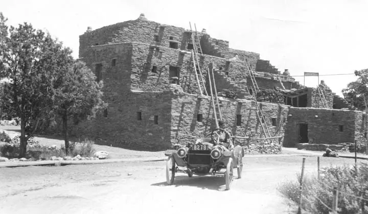 Hopi House — historical photo