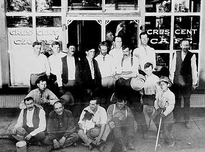 Courtland — historical photo