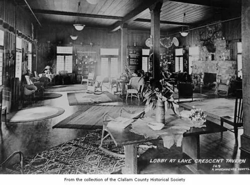 Lake Crescent Lodge (historical)