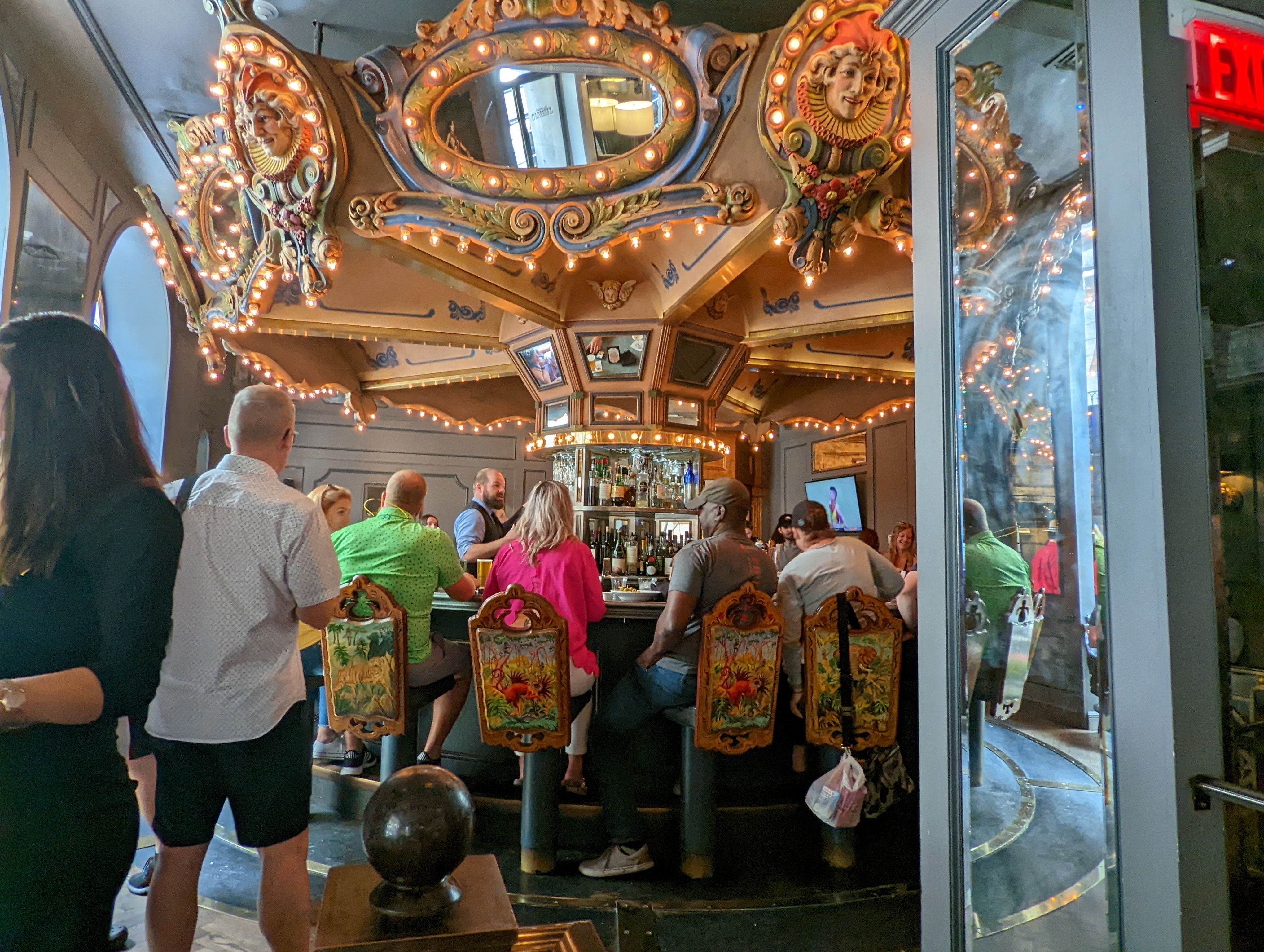 Hotel Monteleone — Carousel Bar