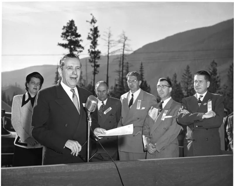 Hungry Horse Dam — historical photo