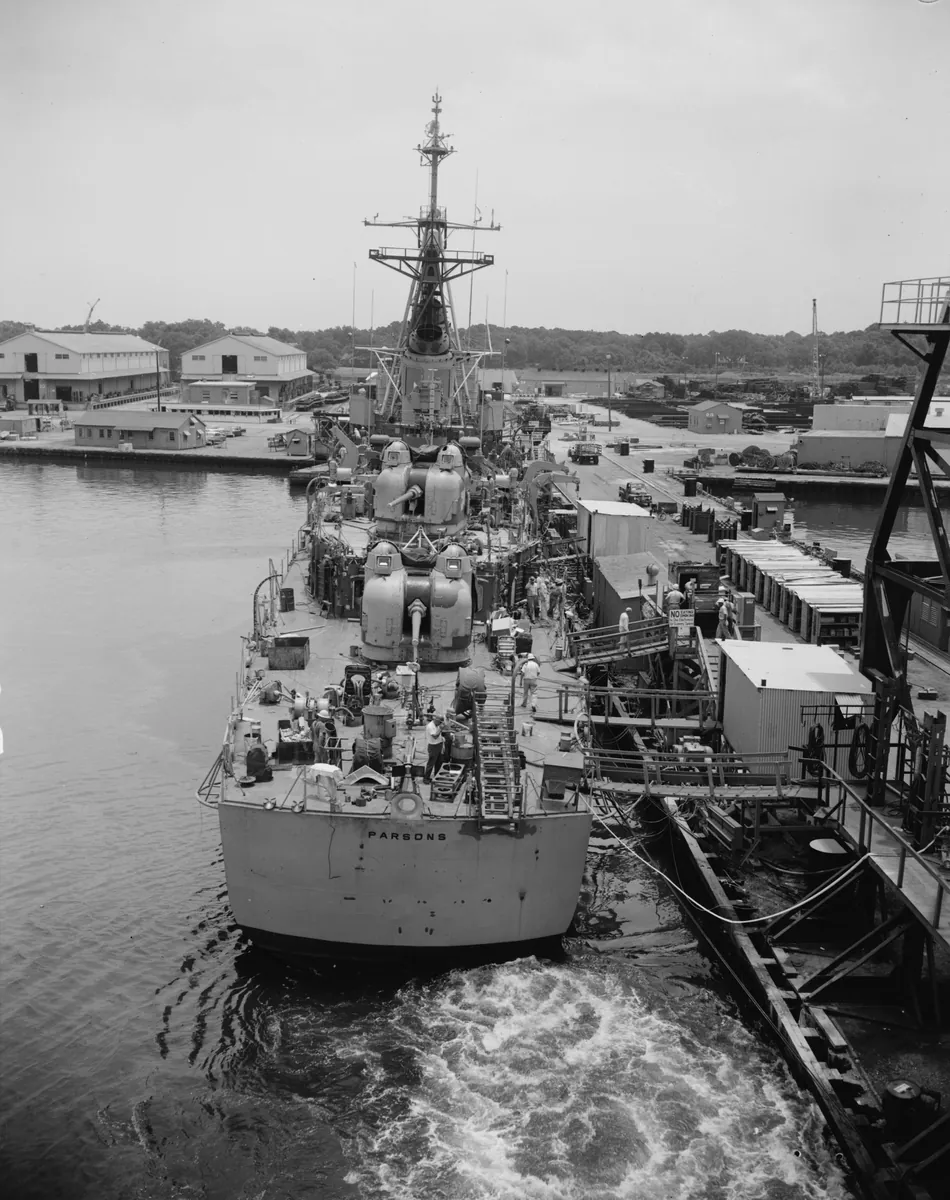 Ingalls Shipbuilding — historical photo