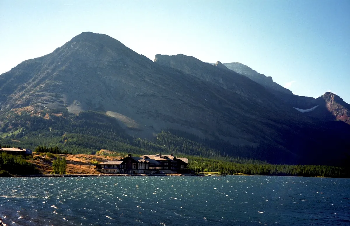 Many Glacier Hotel
