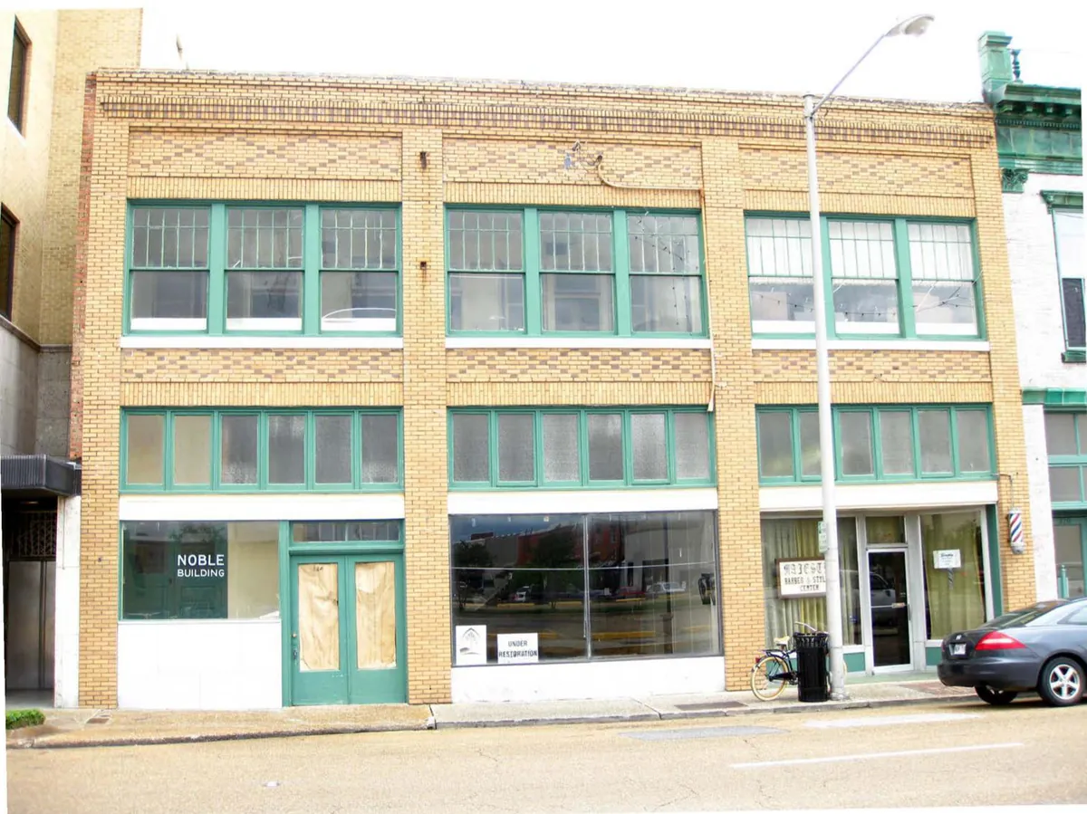 Noble Building