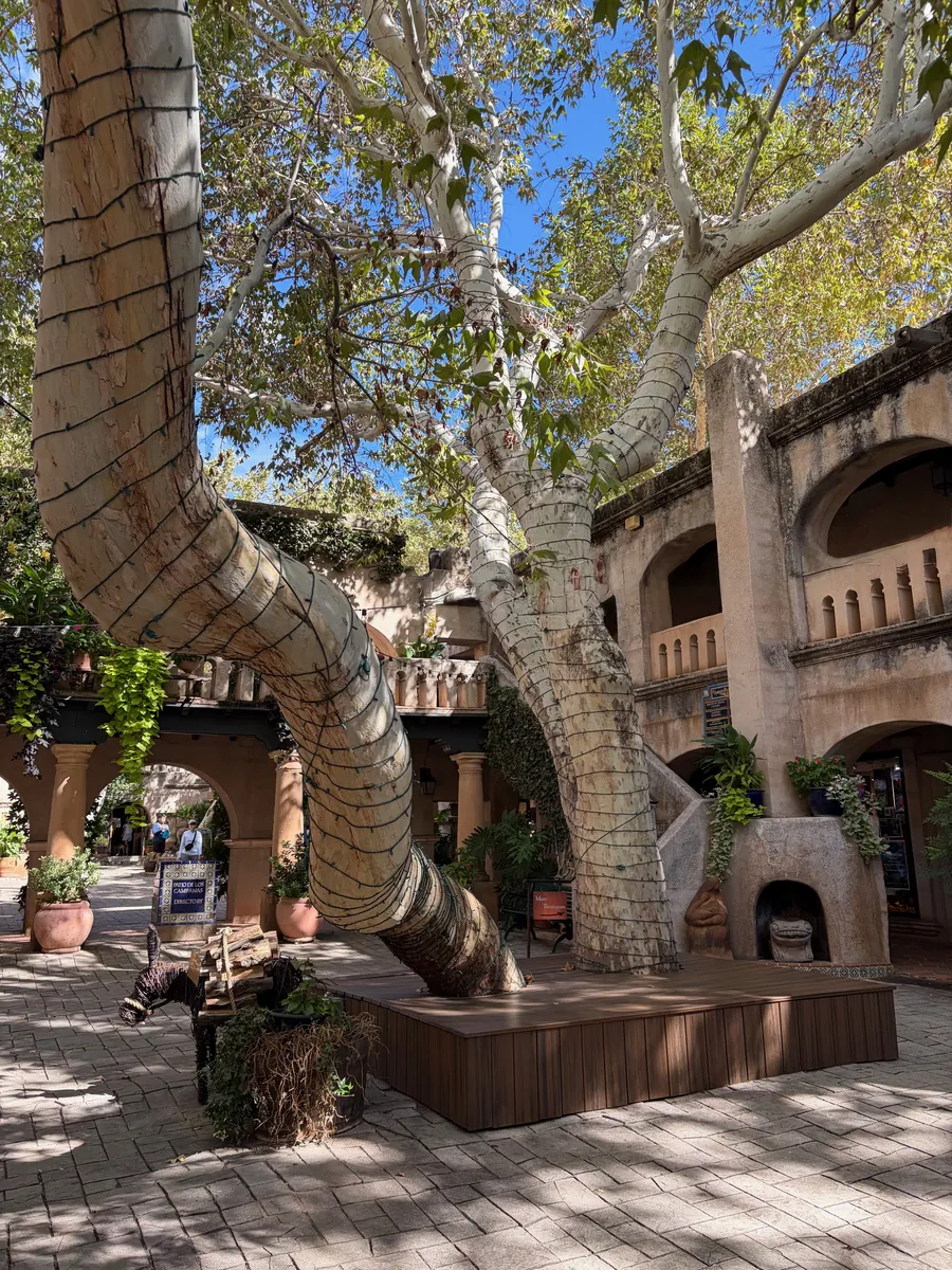 Tlaquepaque Arts & Shopping Village