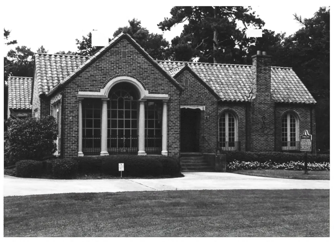 Snyder Memorial Museum