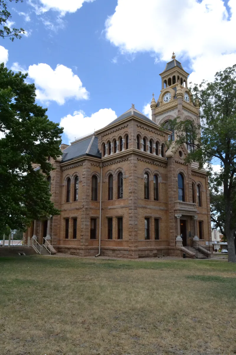 Llano County Courthouse