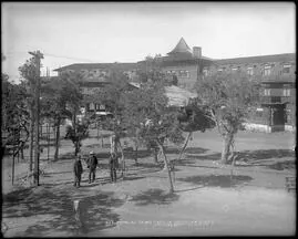 El Tovar Hotel — historical photo