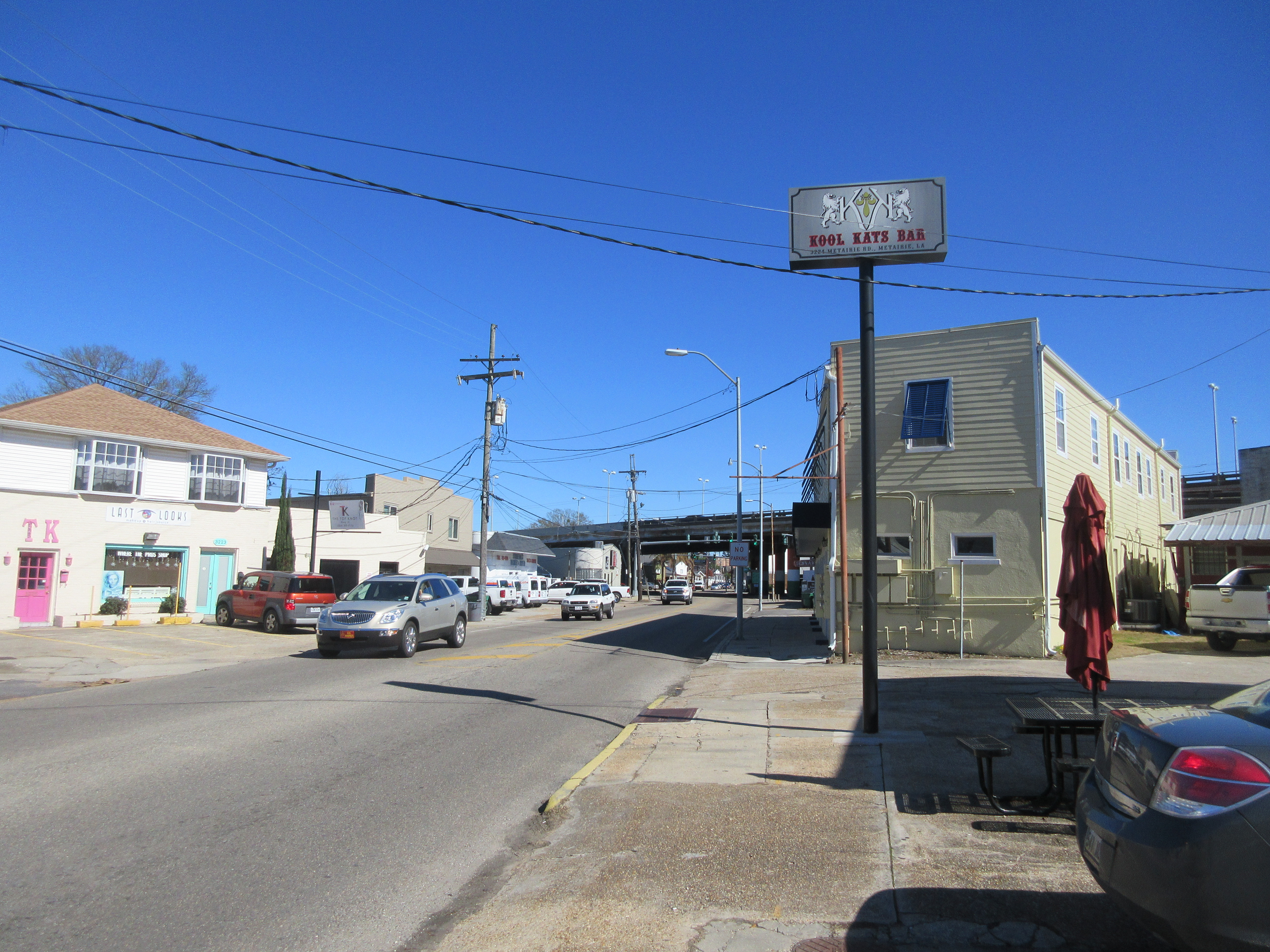 Metairie Road — City of the Dead Drive
