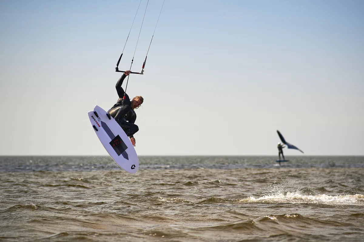 Waves / Rodanthe Windsurfing and Kiteboarding Area