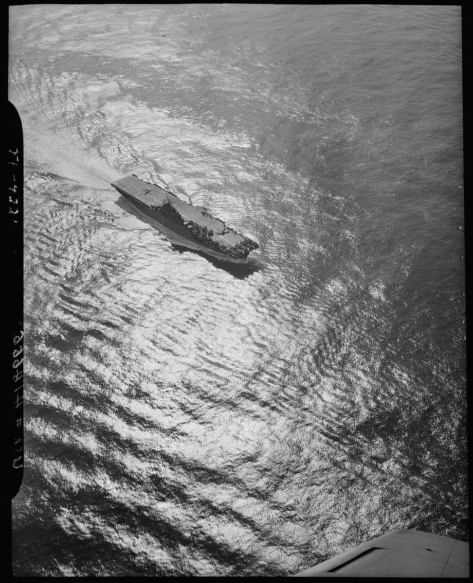 USS Yorktown (CV-10) — historical photo