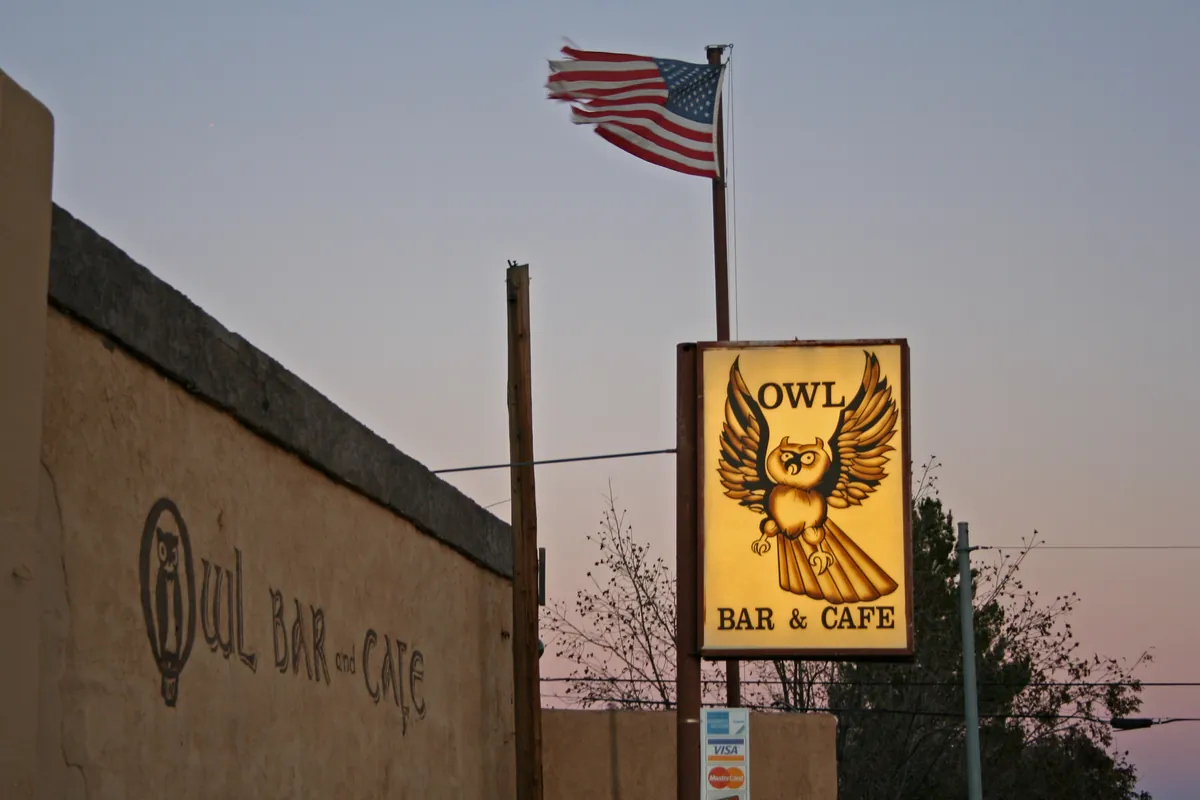 Owl Bar & Café